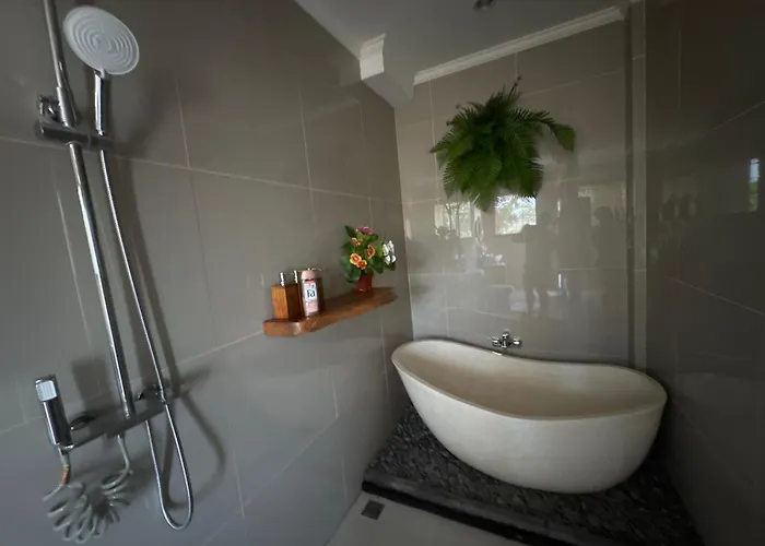 بيت ضيافة Jambangan Bali 4*